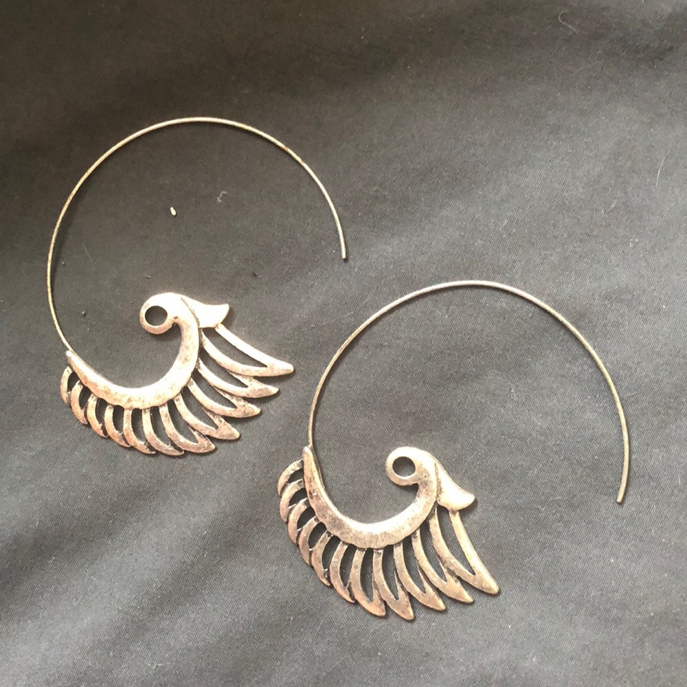 Feather hoops